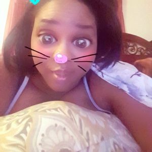 Meet your Posher, Simone